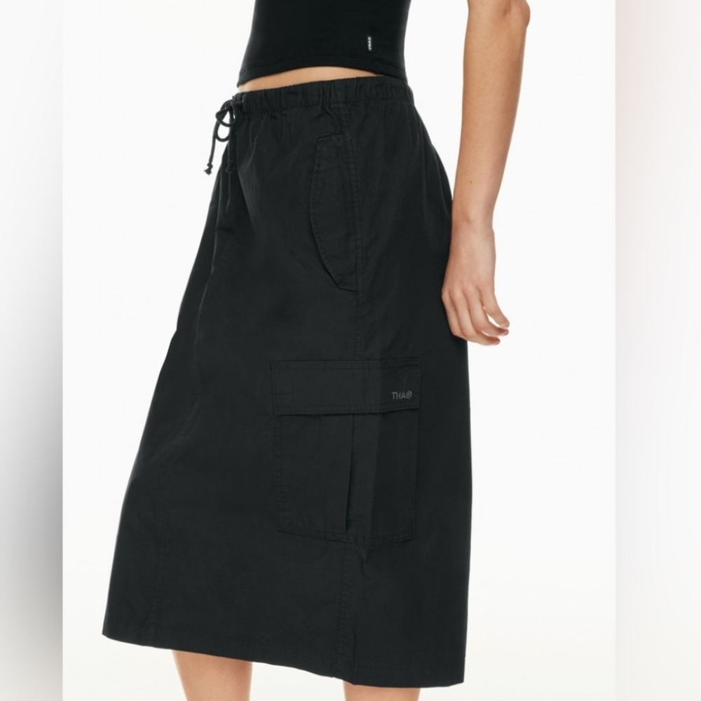 NWT Tna Cargo Skirt